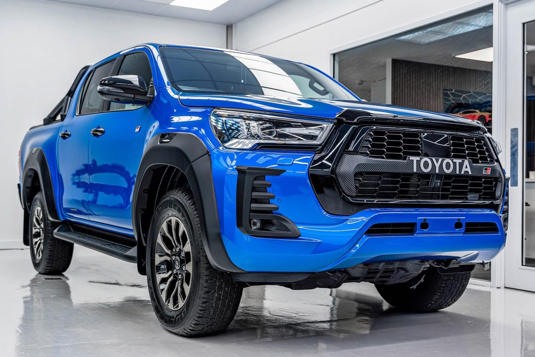 Offroader Toyota Hilux protection